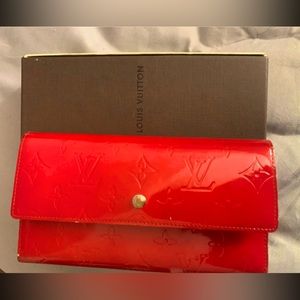 AUTHENTIC LOUIS VUITTON VERNIS WALLET RED MONOGRAM